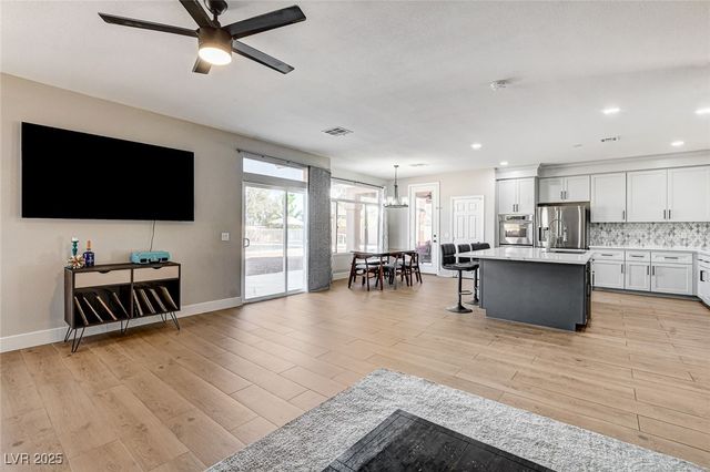 9304 Empire Rock Street, Las Vegas, NV 89143