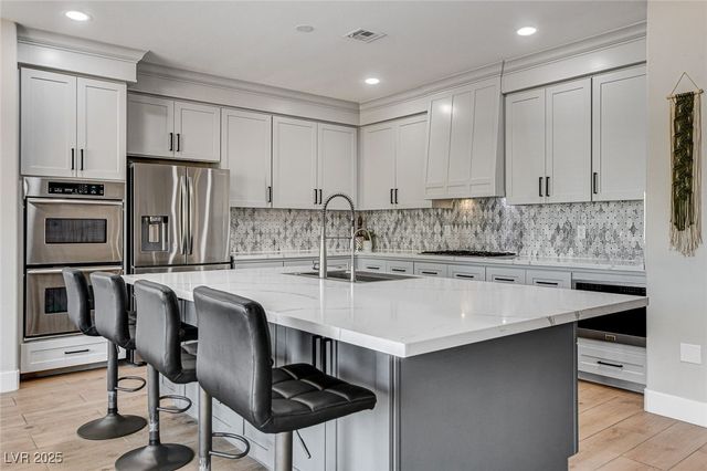 9304 Empire Rock Street, Las Vegas, NV 89143