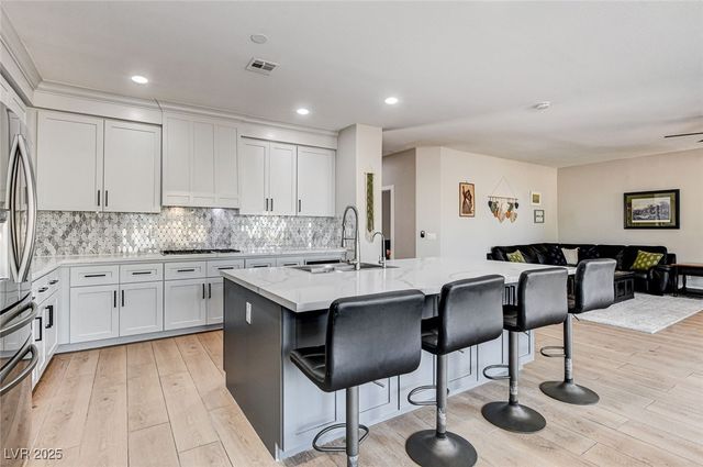 9304 Empire Rock Street, Las Vegas, NV 89143