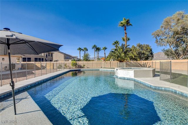 9304 Empire Rock Street, Las Vegas, NV 89143