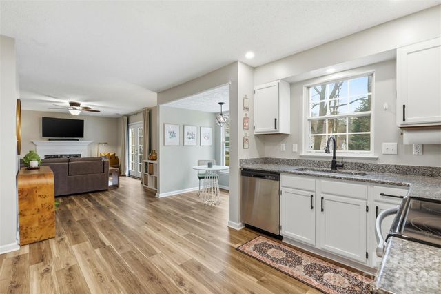 12208 Woodbend Drive, Matthews, NC 28105