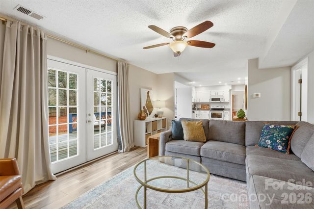 12208 Woodbend Drive, Matthews, NC 28105