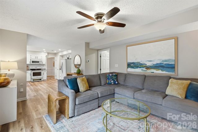 12208 Woodbend Drive, Matthews, NC 28105