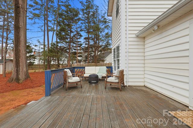 12208 Woodbend Drive, Matthews, NC 28105