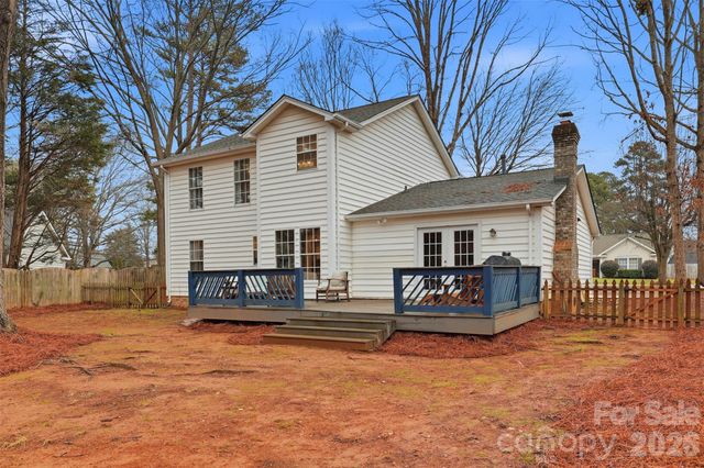 12208 Woodbend Drive, Matthews, NC 28105