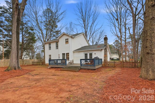 12208 Woodbend Drive, Matthews, NC 28105