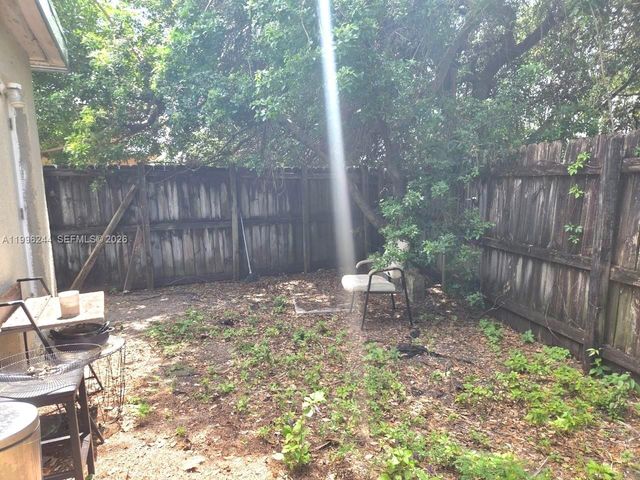 34 SW 6th Ave 4, Dania Beach, FL 33004