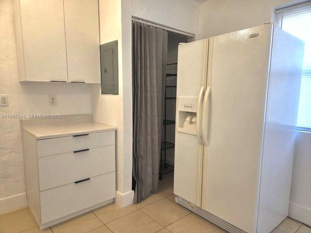 34 SW 6th Ave 4, Dania Beach, FL 33004