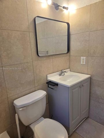 34 SW 6th Ave 4, Dania Beach, FL 33004