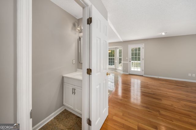 149 Lakeloch Drive, Lizella, GA 31052