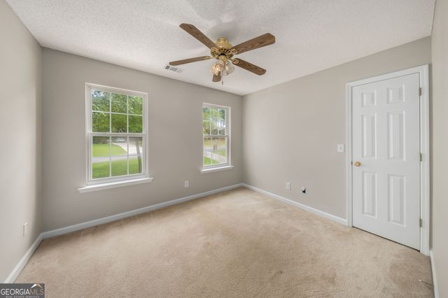 149 Lakeloch Drive, Lizella, GA 31052
