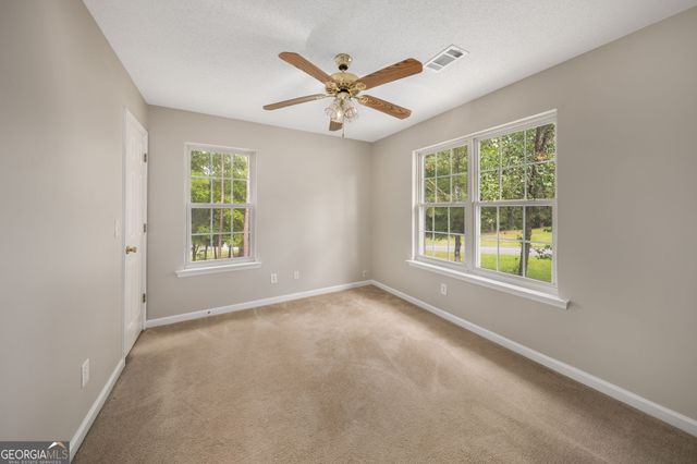 149 Lakeloch Drive, Lizella, GA 31052