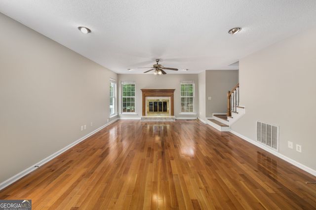 149 Lakeloch Drive, Lizella, GA 31052