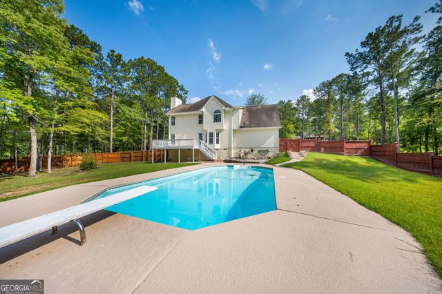 149 Lakeloch Drive, Lizella, GA 31052