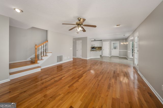 149 Lakeloch Drive, Lizella, GA 31052