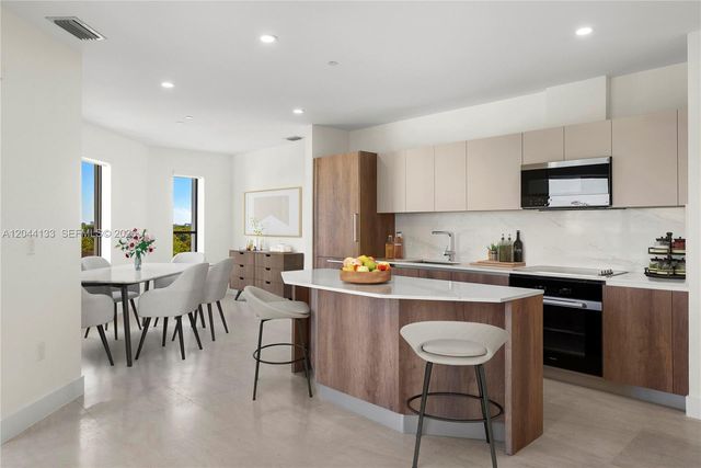 701 Valencia Ave 603, Coral Gables, FL 33134