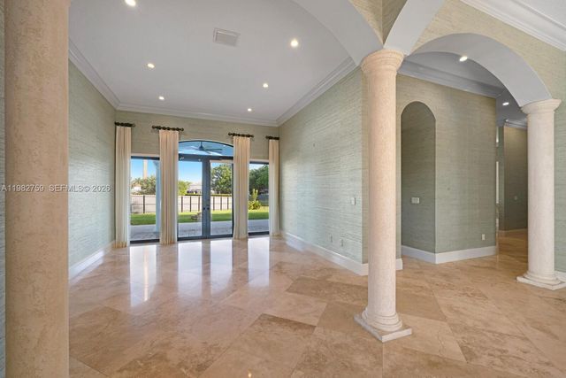 16230 SW 89th Ct, Palmetto Bay, FL 33157