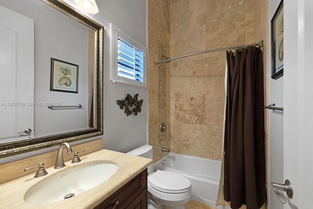 16230 SW 89th Ct, Palmetto Bay, FL 33157