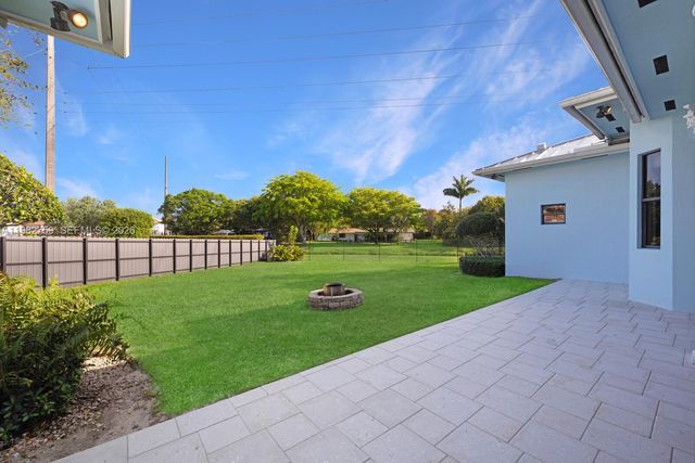 16230 SW 89th Ct, Palmetto Bay, FL 33157