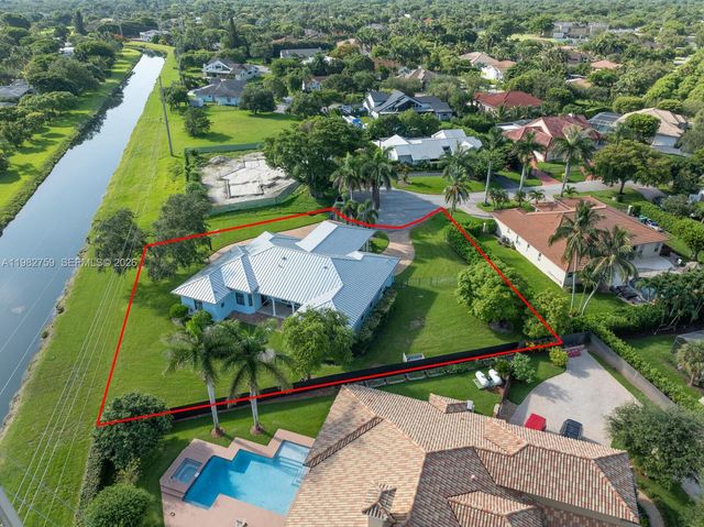 16230 SW 89th Ct, Palmetto Bay, FL 33157