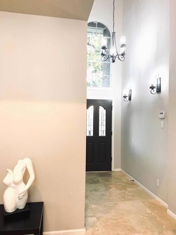 5739 Henniker Drive, Houston, TX 77041