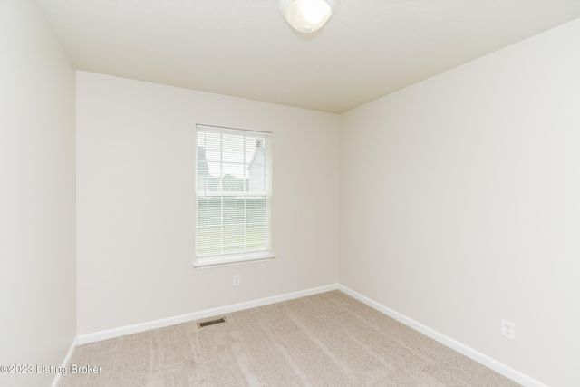 203 Pagoda Ct, Shepherdsville, KY 40165