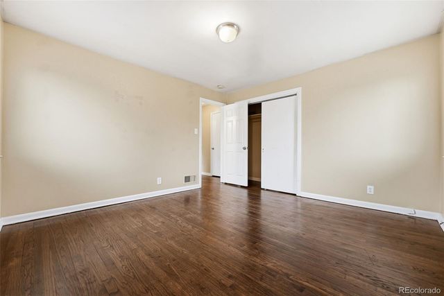 1717 Clinton Street, Aurora, CO 80010