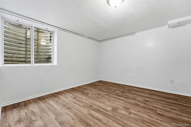 1717 Clinton Street, Aurora, CO 80010