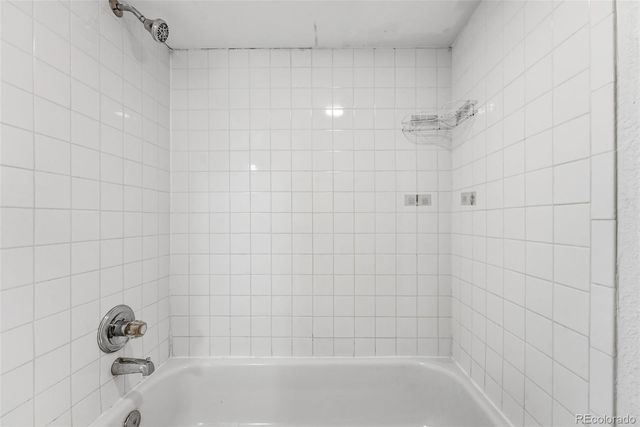 1717 Clinton Street, Aurora, CO 80010