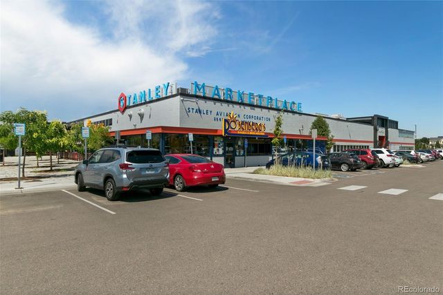 1717 Clinton Street, Aurora, CO 80010