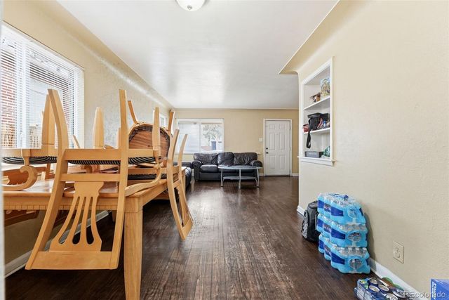 1717 Clinton Street, Aurora, CO 80010
