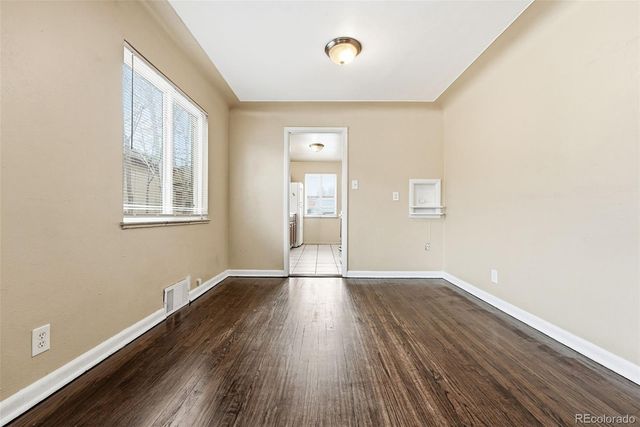 1717 Clinton Street, Aurora, CO 80010