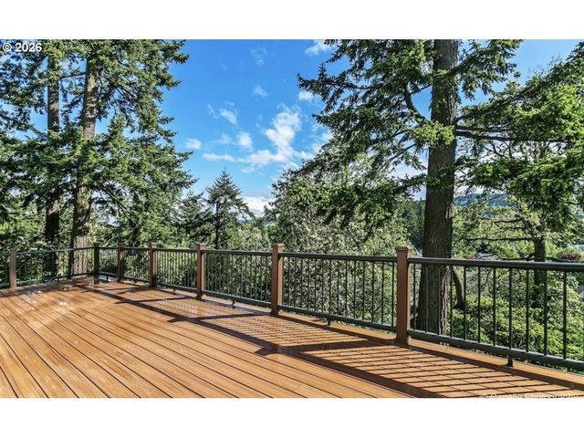 16431 Sw TIMBERLAND Dr, Beaverton, OR 97007