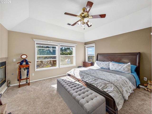 16431 Sw TIMBERLAND Dr, Beaverton, OR 97007