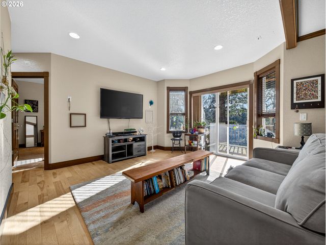 16431 Sw TIMBERLAND Dr, Beaverton, OR 97007