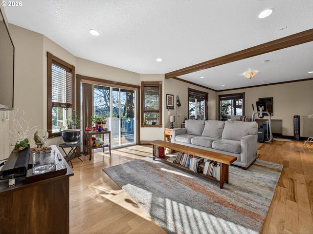 16431 Sw TIMBERLAND Dr, Beaverton, OR 97007