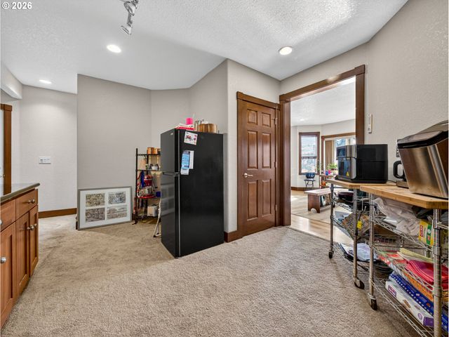 16431 Sw TIMBERLAND Dr, Beaverton, OR 97007