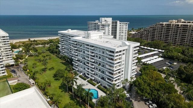 199 Ocean Lane Drive 911, Key Biscayne, FL 33149
