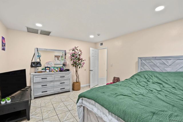 2539 TRACE RD, Spring Valley, CA 91978