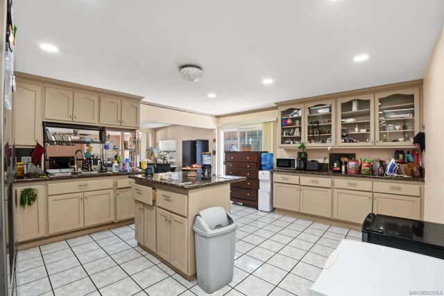 2539 TRACE RD, Spring Valley, CA 91978
