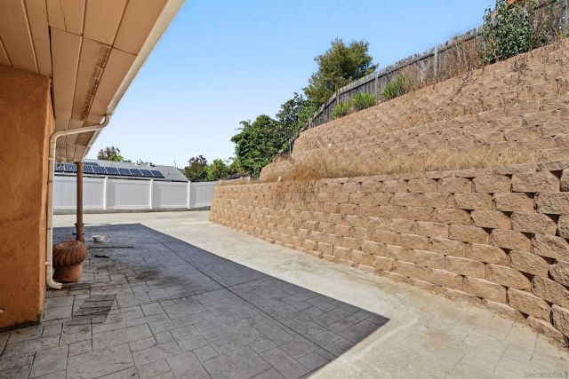 2539 TRACE RD, Spring Valley, CA 91978
