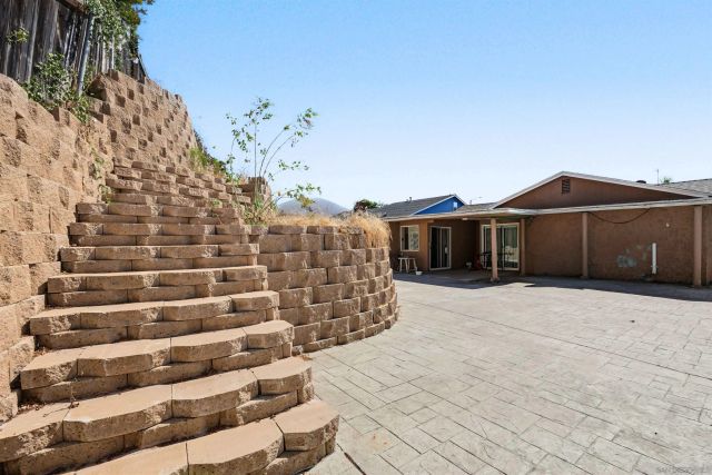2539 TRACE RD, Spring Valley, CA 91978