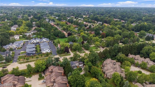 2389 Richmond Road, Beachwood, OH 44122