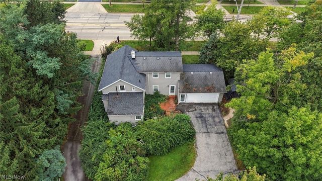 2389 Richmond Road, Beachwood, OH 44122