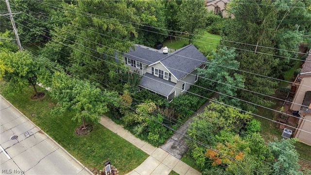 2389 Richmond Road, Beachwood, OH 44122