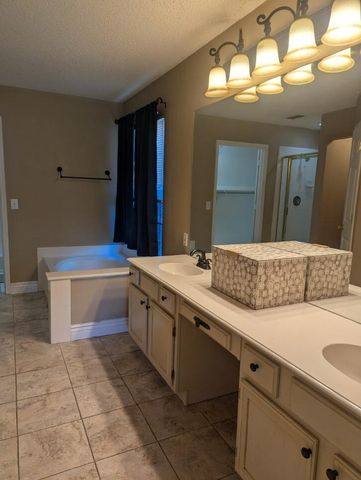 101 Silktree Court, Lake Dallas, TX 75065