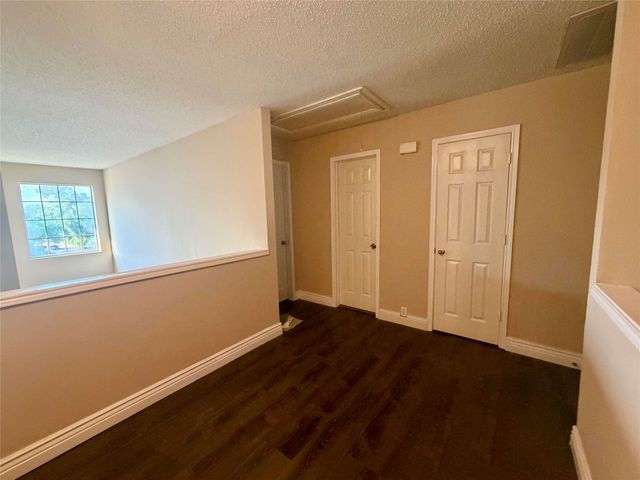101 Silktree Court, Lake Dallas, TX 75065