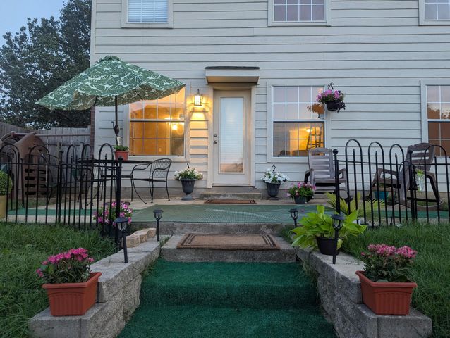 101 Silktree Court, Lake Dallas, TX 75065