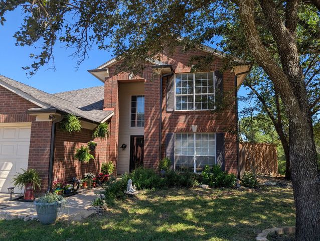 101 Silktree Court, Lake Dallas, TX 75065