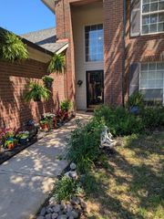 101 Silktree Court, Lake Dallas, TX 75065